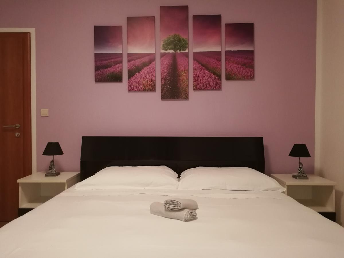 Apartment House Kastela With Heated Pool & Jacuzzi Εξωτερικό φωτογραφία